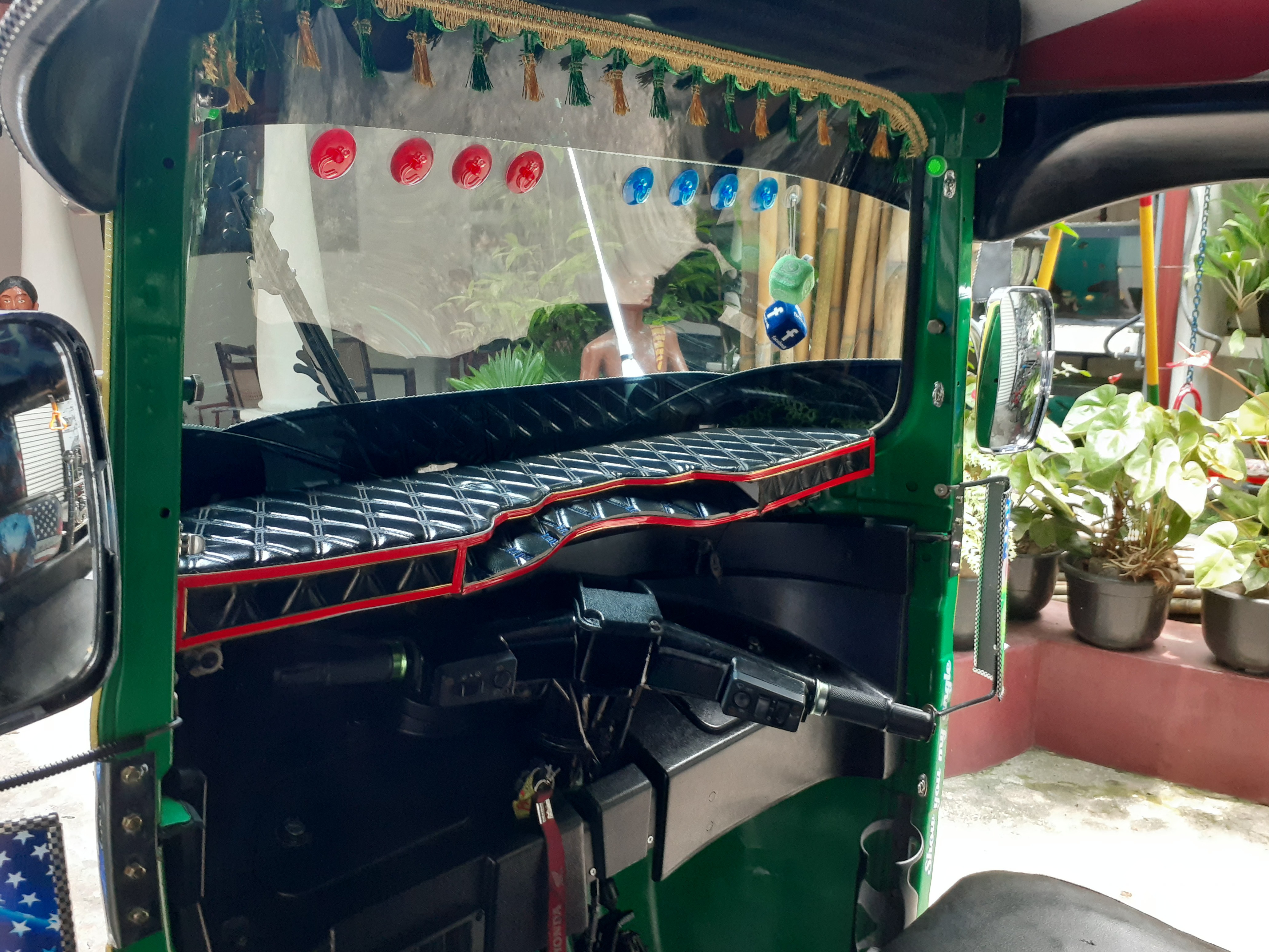 Advertisement image 6