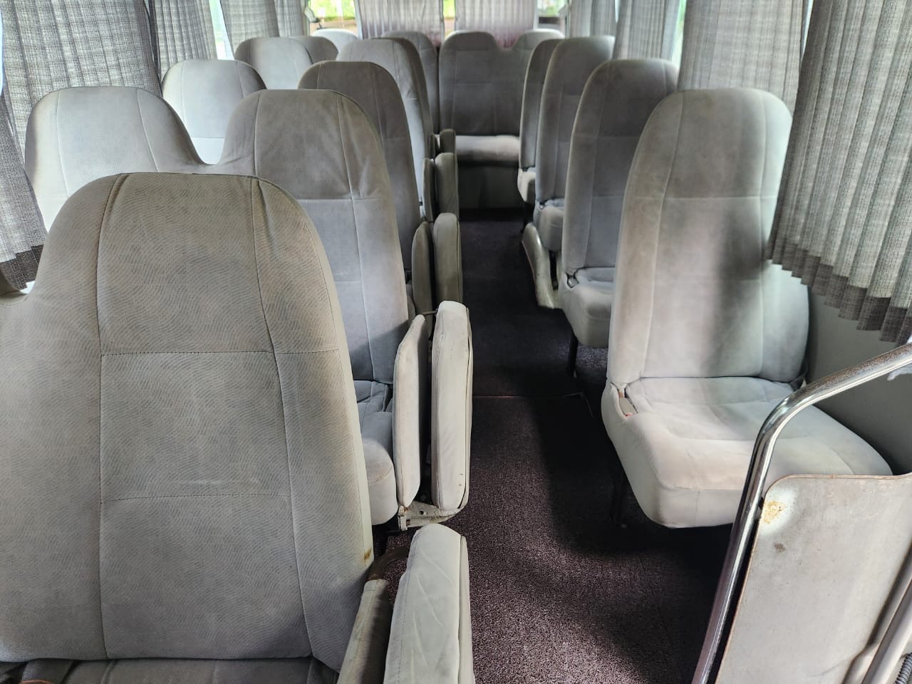 Toyota Coaster 2006 - பயன்படுத்தப்பட்டது பஸ் sale in Sri Lanka - patpat.lk