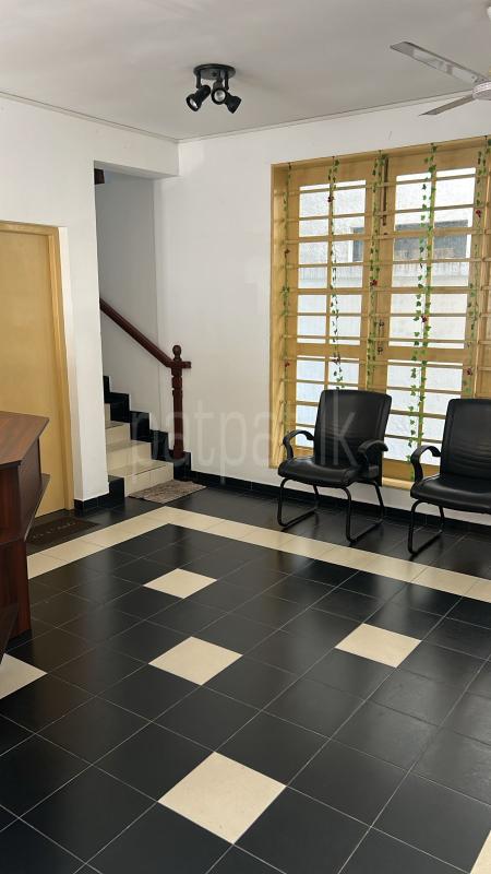 Building for Rent in Maradana (Colombo 10)