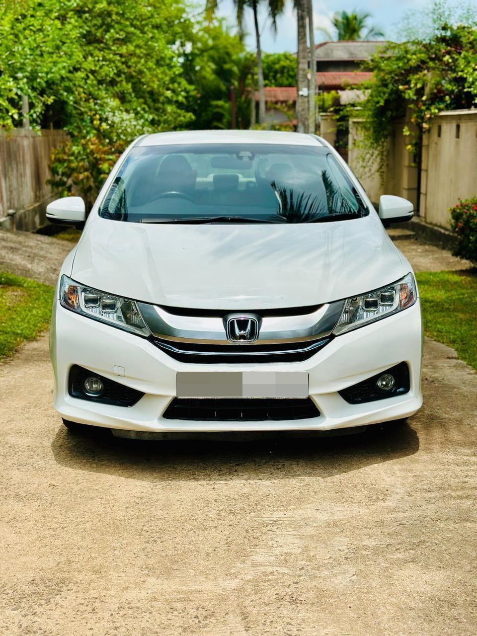 Honda Grace 2015 - භාවිතා කරන ලද කාර් sale in Sri Lanka - patpat.lk