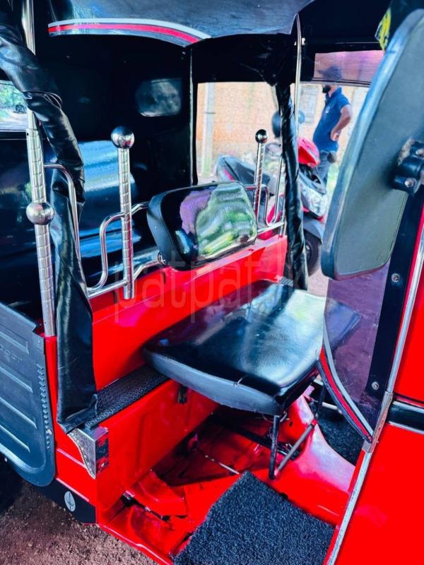 Bajaj 2 stroke 1992 - භාවිතා කරන ලද ත්‍රිරෝද රථය sale in Sri Lanka - patpat.lk