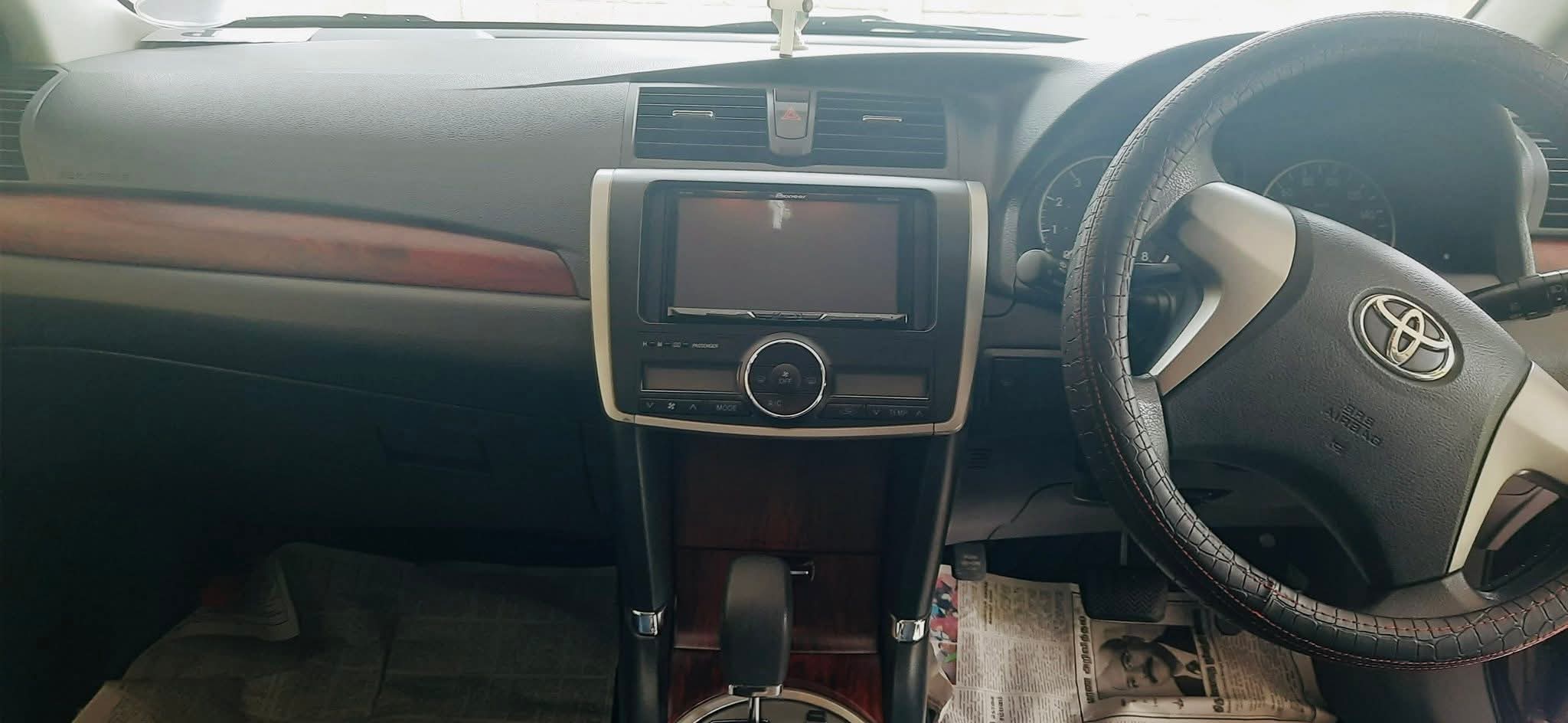 Toyota Premio 2011 - பயன்படுத்தப்பட்டது கார் sale in Sri Lanka - patpat.lk
