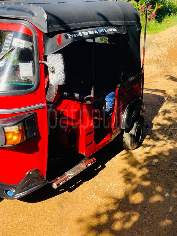Bajaj Three Wheel 2012 - பயன்படுத்தப்பட்டது முச்சக்கர வண்டி sale in Sri Lanka - patpat.lk