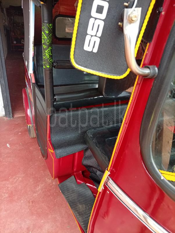Bajaj 2 stroke 2000 - භාවිතා කරන ලද ත්‍රිරෝද රථය sale in Sri Lanka - patpat.lk