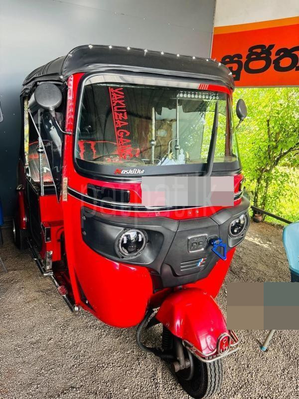 Bajaj Three Wheel 2014 - பயன்படுத்தப்பட்டது முச்சக்கர வண்டி sale in Sri Lanka - patpat.lk