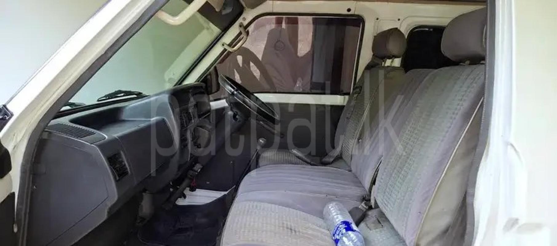 Nissan Van 1999 - Used Van sale in Sri Lanka - patpat.lk