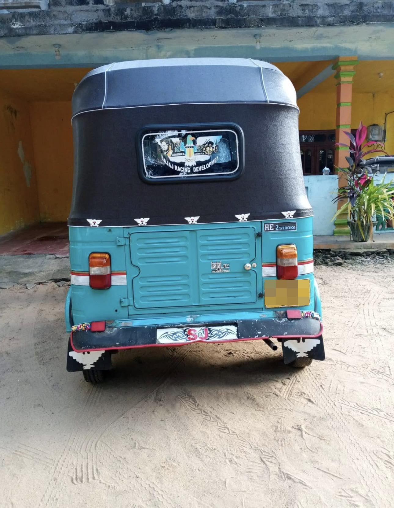 Advertisement image 4