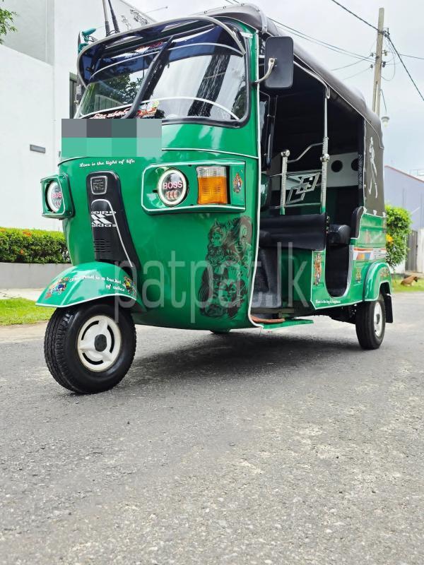 Bajaj Three Wheel 2011 - භාවිතා කරන ලද ත්‍රිරෝද රථය sale in Sri Lanka - patpat.lk