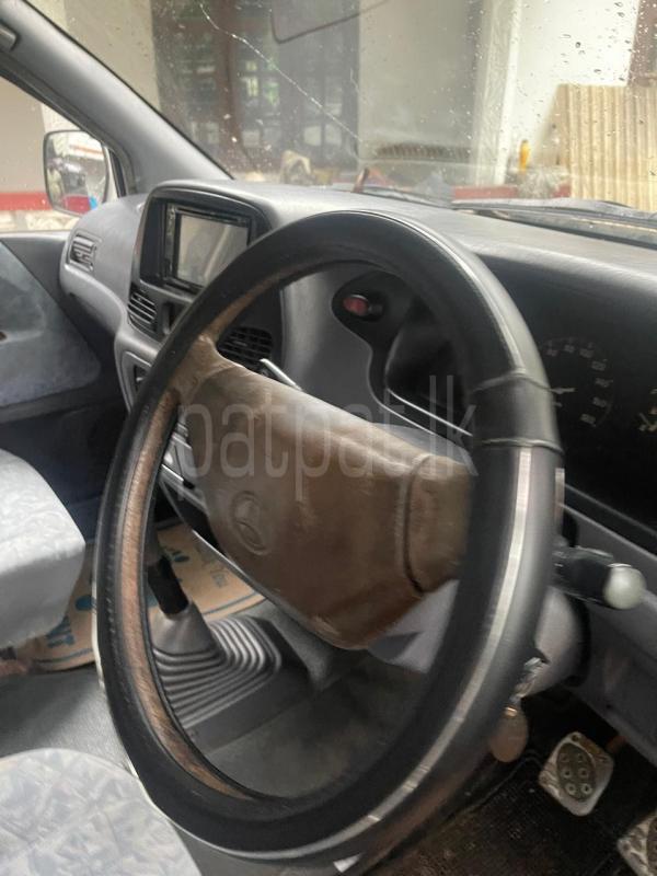 Toyota Noah 1999 - பயன்படுத்தப்பட்டது வேன் sale in Sri Lanka - patpat.lk