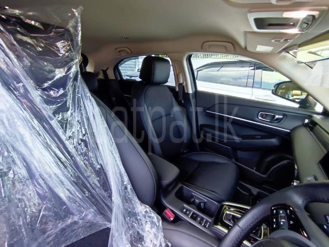 Honda Vezel 2024 - Reconditioned SUV sale in Sri Lanka - patpat.lk