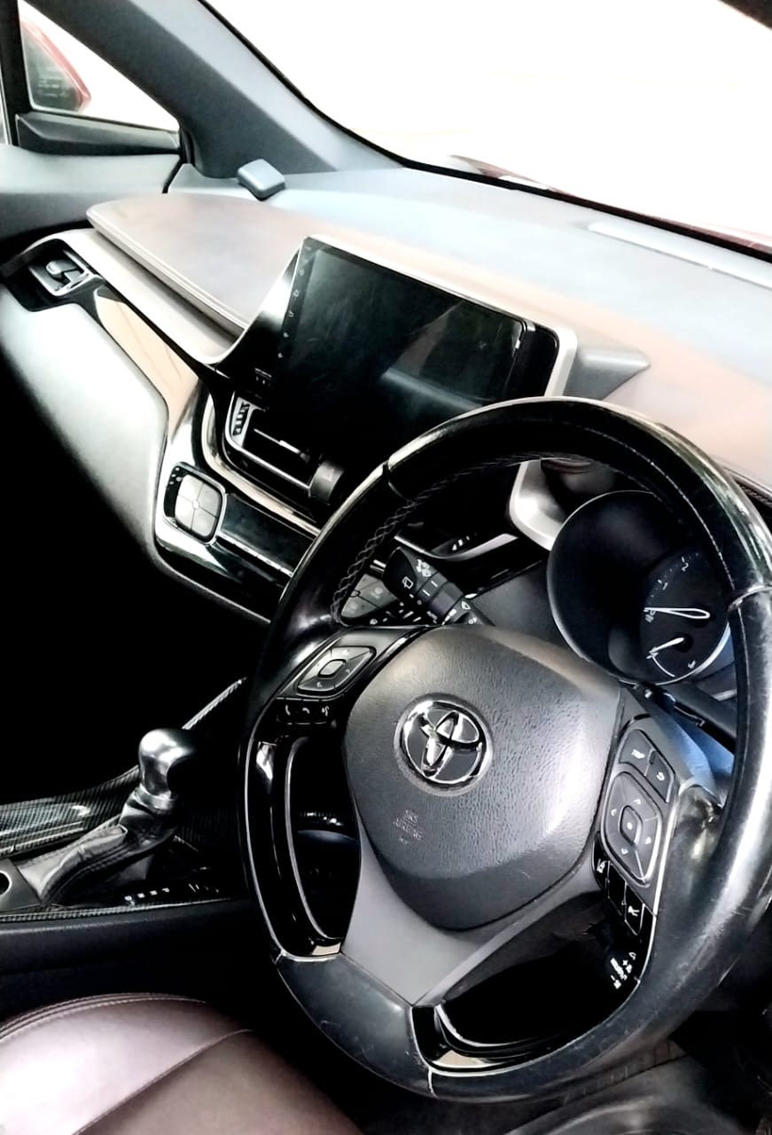 Toyota CHR 2017 - பயன்படுத்தப்பட்டது SUV sale in Sri Lanka - patpat.lk