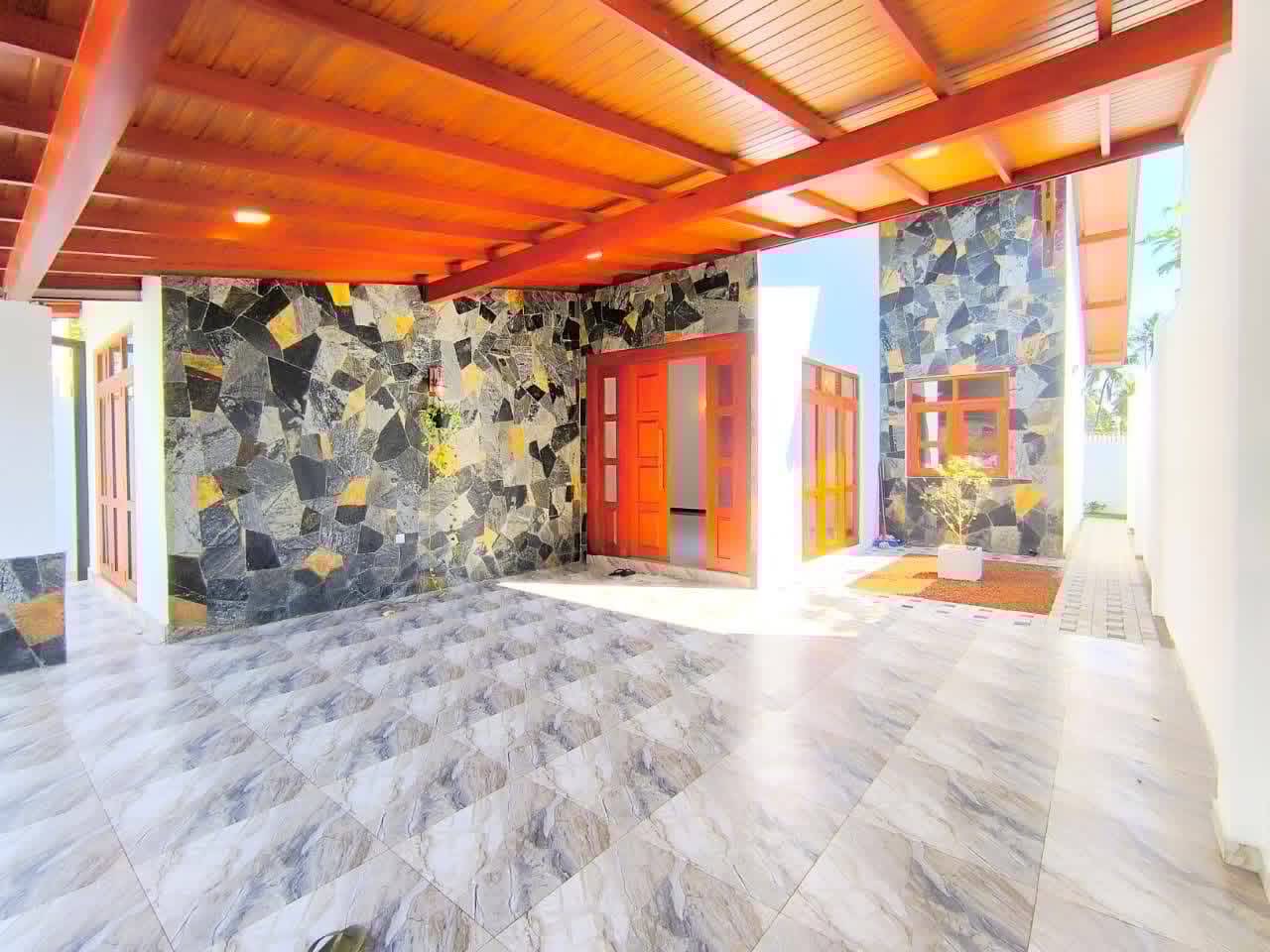 House for Sale in Athurugiriya