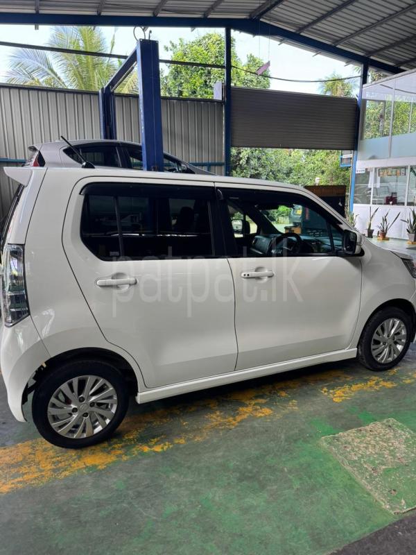 Suzuki Wagon R 2015 - භාවිතා කරන ලද කාර් sale in Sri Lanka - patpat.lk