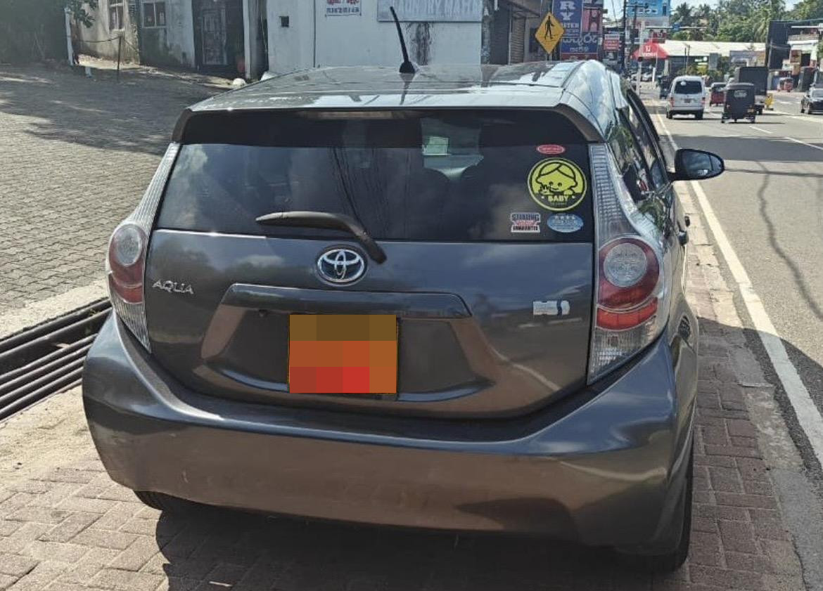 Toyota Aqua 2013 - Used Car sale in Sri Lanka - patpat.lk