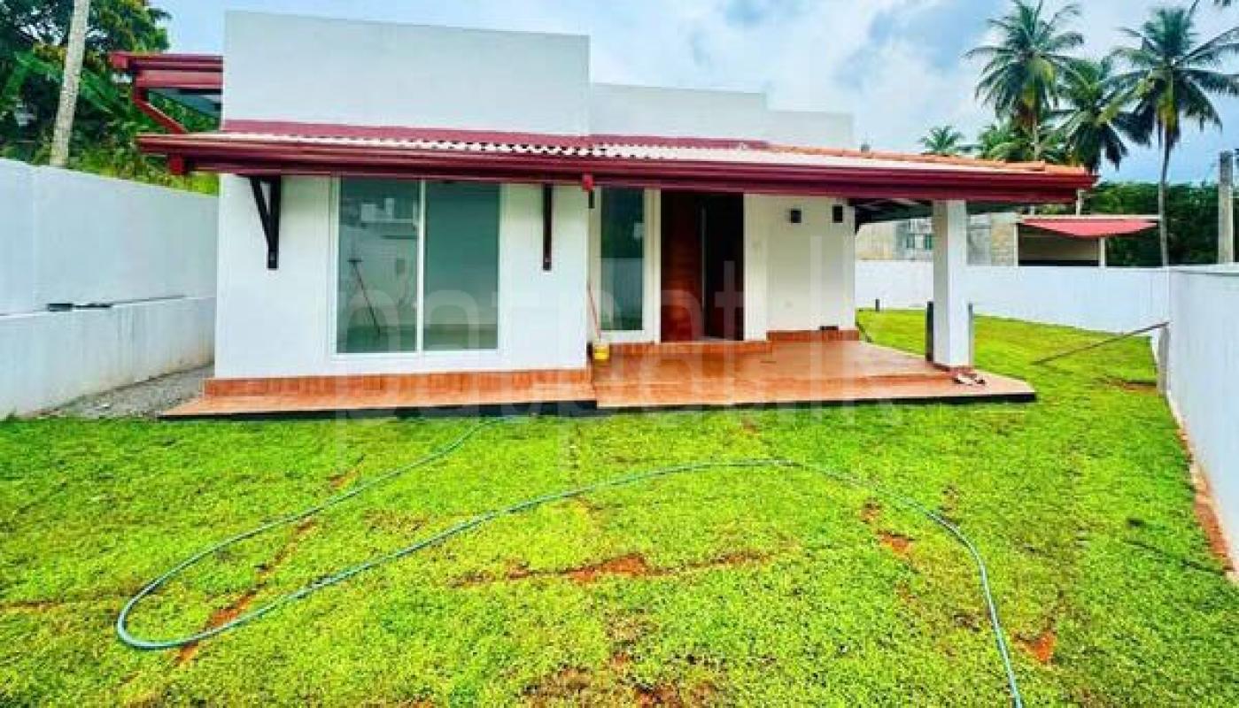 House for Sale in Delgoda ads-image-1