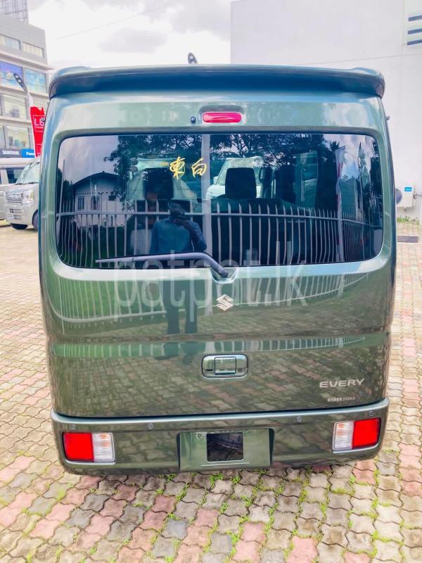 Advertisement image 5