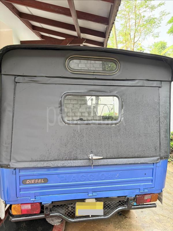 Piaggio Three Wheel 2012 - Used Three wheeler sale in Sri Lanka - patpat.lk