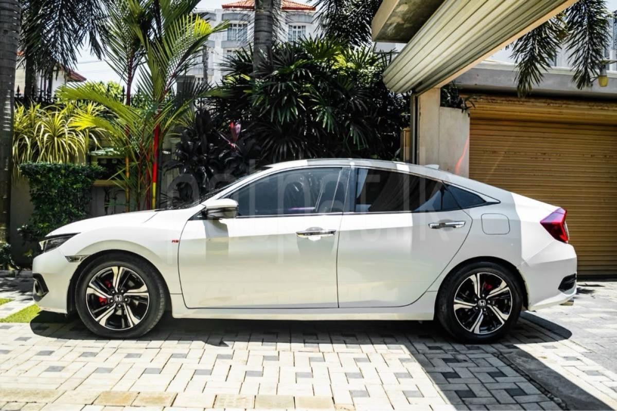 Honda Civic 2017 - Used Car sale in Sri Lanka - patpat.lk