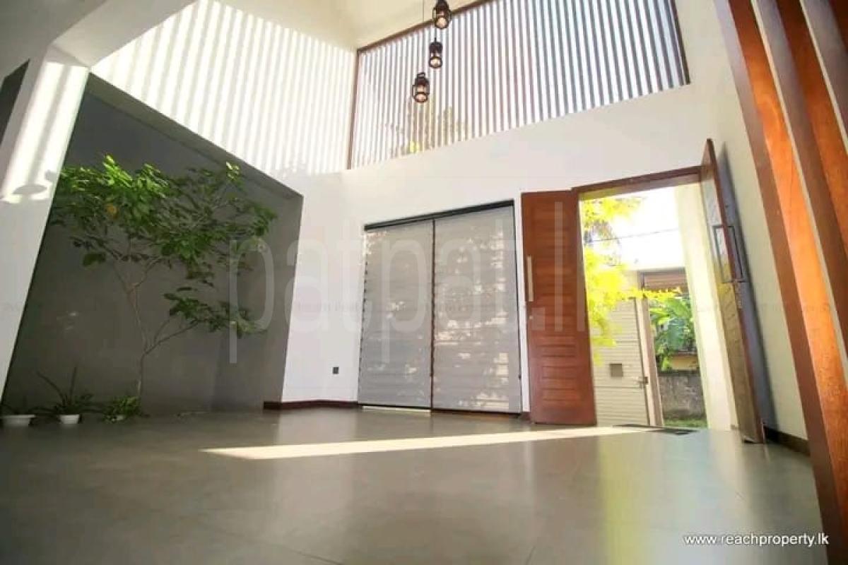 House for Sale in Kottawa ads-image-1