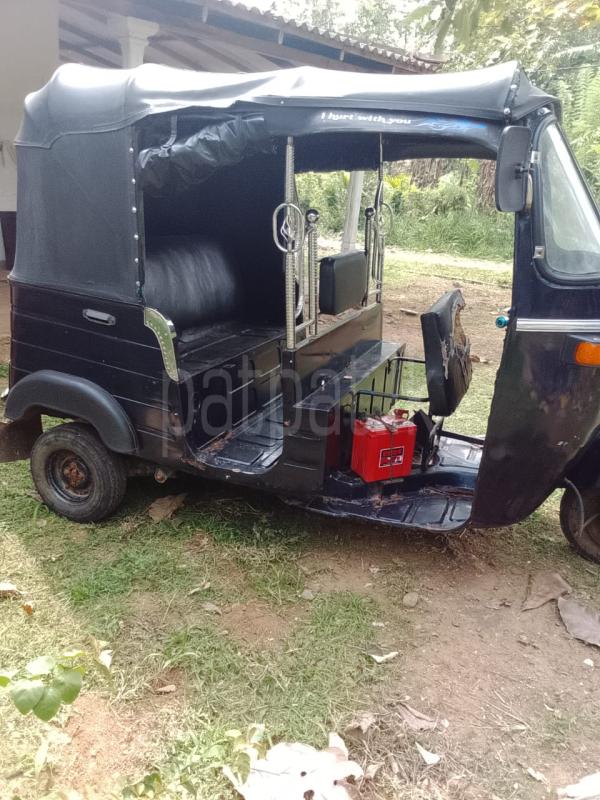 Bajaj 4 stroke 2009 - பயன்படுத்தப்பட்டது முச்சக்கர வண்டி sale in Sri Lanka - patpat.lk