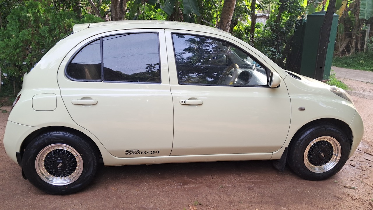 Nissan March 2002 - பயன்படுத்தப்பட்டது கார் sale in Sri Lanka - patpat.lk