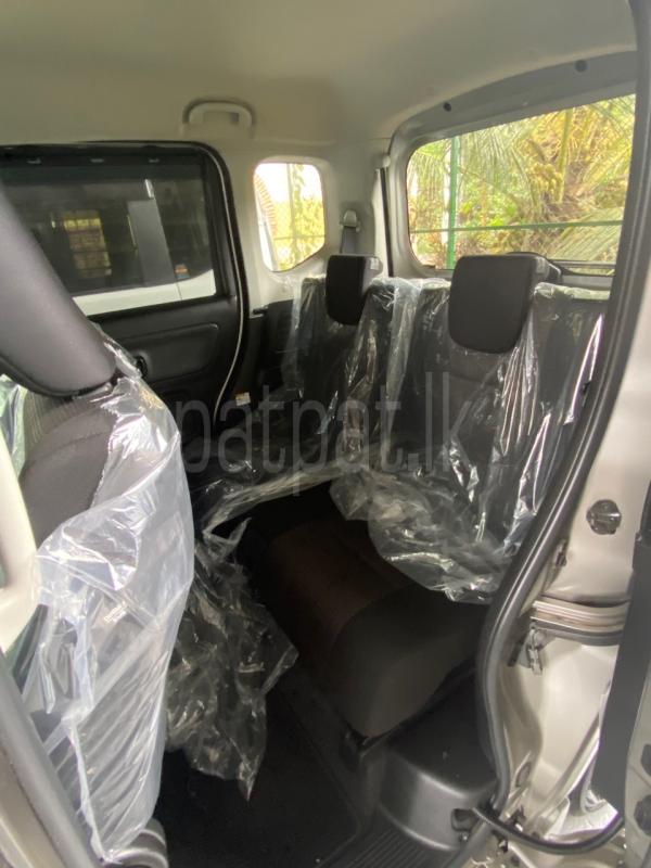 Advertisement image 6