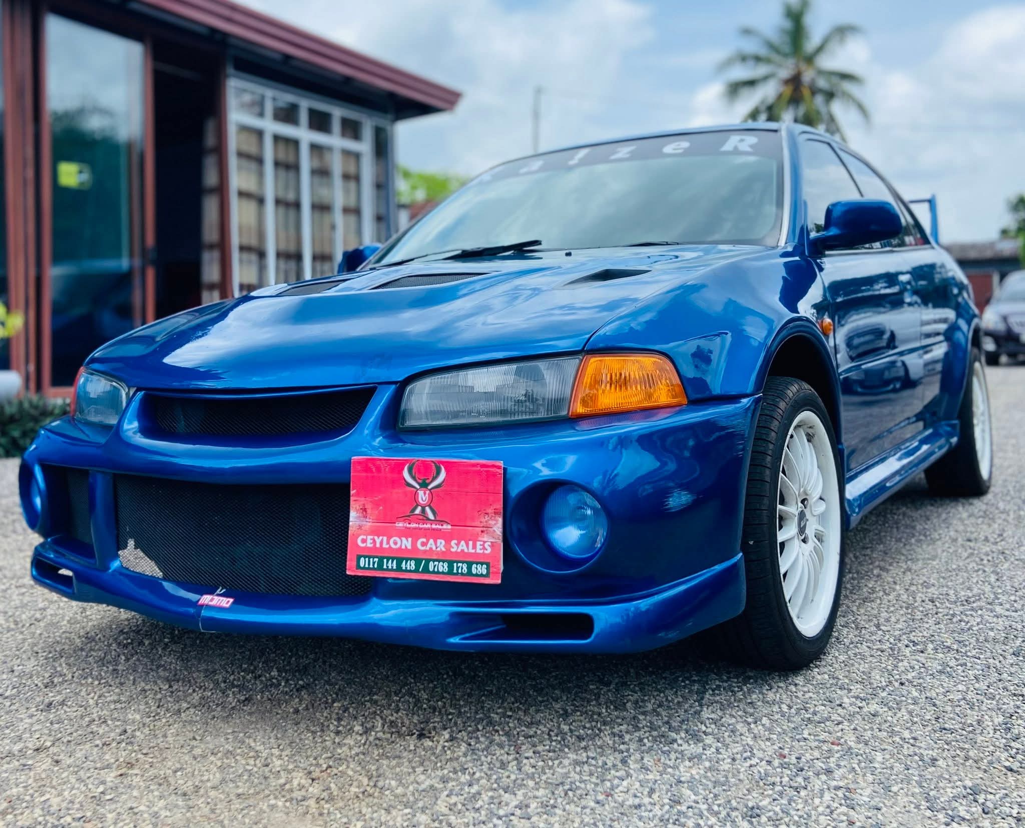 Mitsubishi Lancer 2001 - Used Car sale in Sri Lanka - patpat.lk