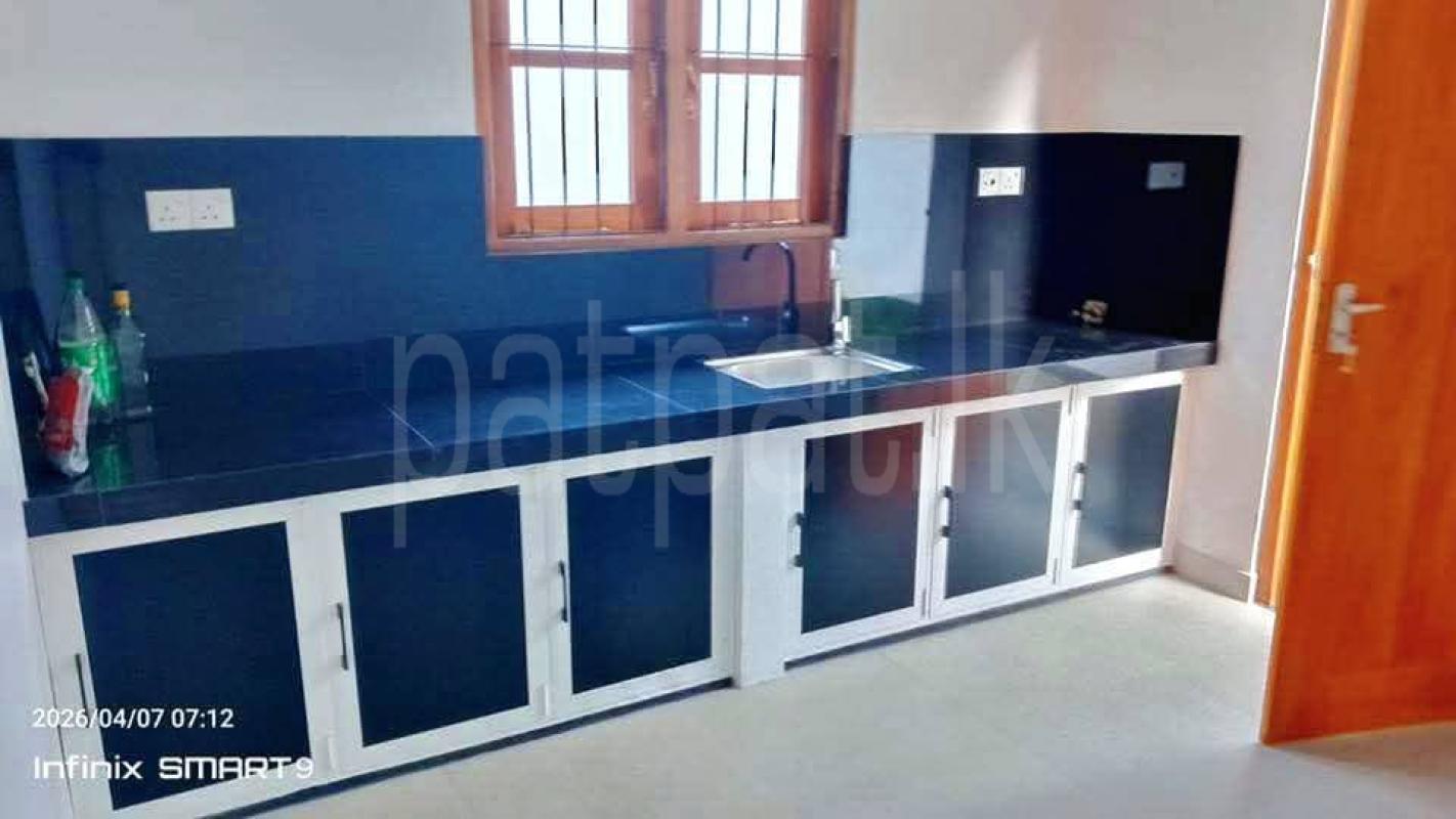 House for Sale in Weliveriya