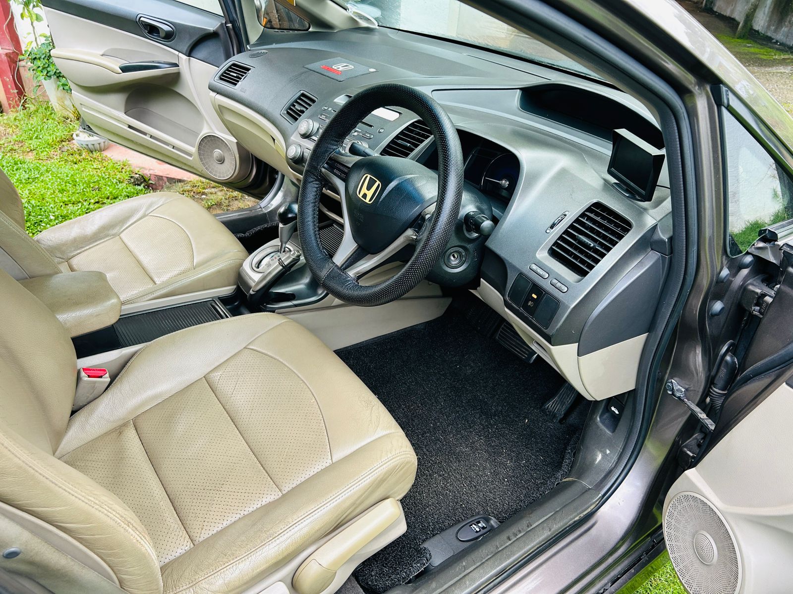 Honda Civic 2010 - Used Car sale in Sri Lanka - patpat.lk