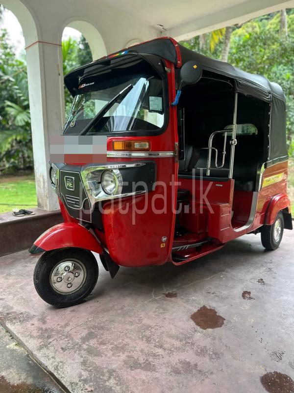 Bajaj 4 stroke 2016 - பயன்படுத்தப்பட்டது முச்சக்கர வண்டி sale in Sri Lanka - patpat.lk