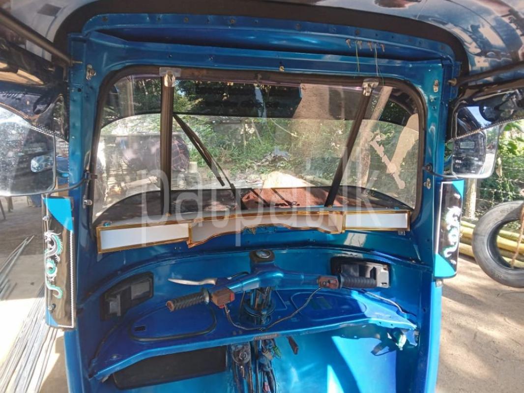 Advertisement image 6