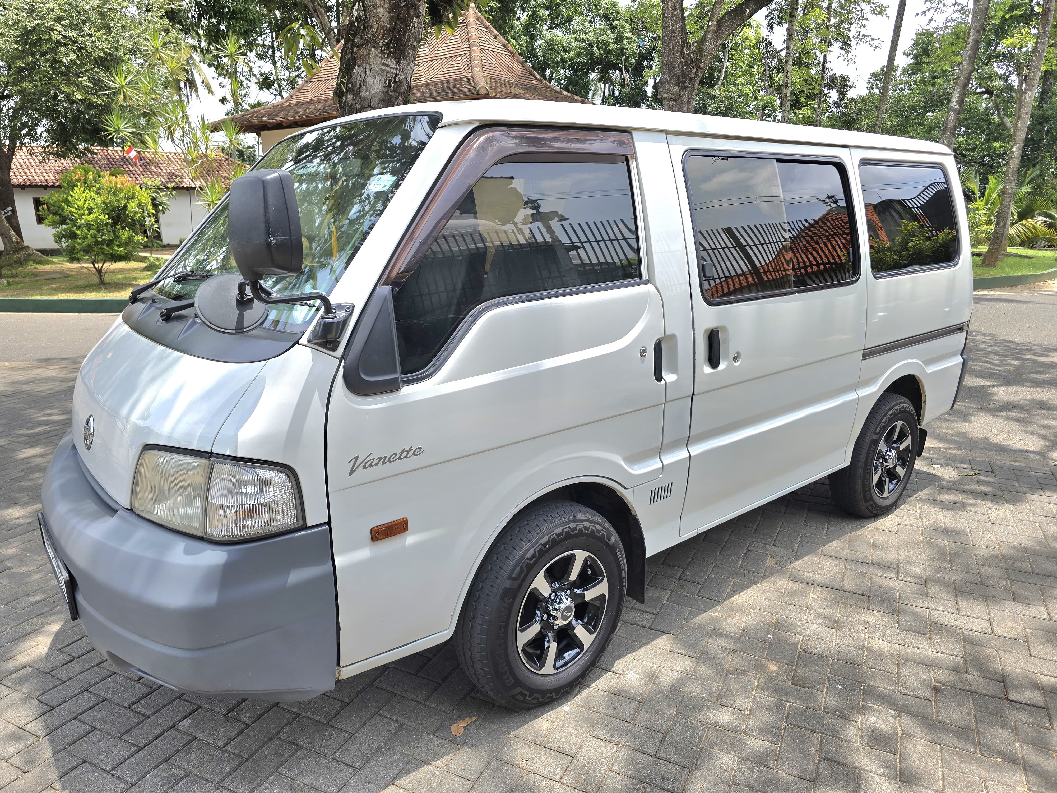 Nissan Vanette 2006 - Used Van sale in Sri Lanka - patpat.lk