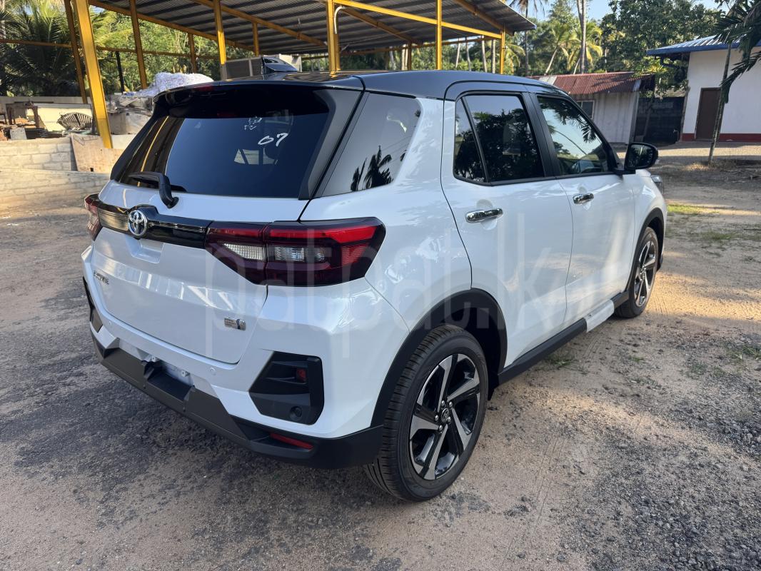 Advertisement image 4