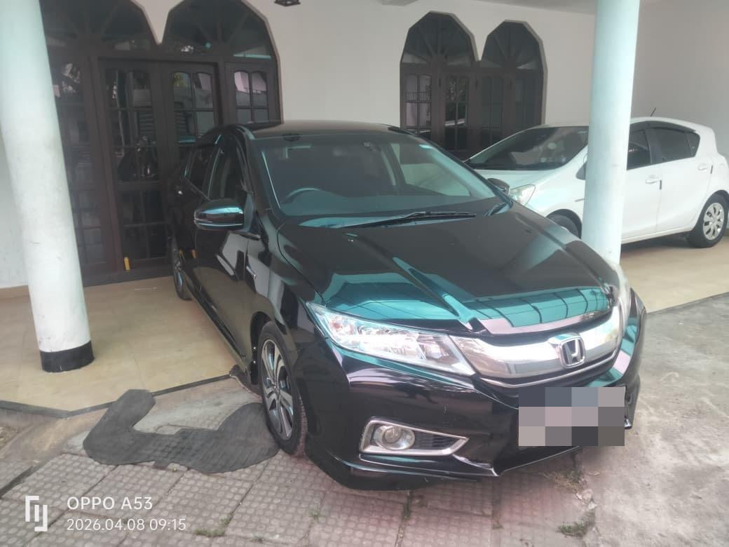 Honda Grace 2015 ads-image-1