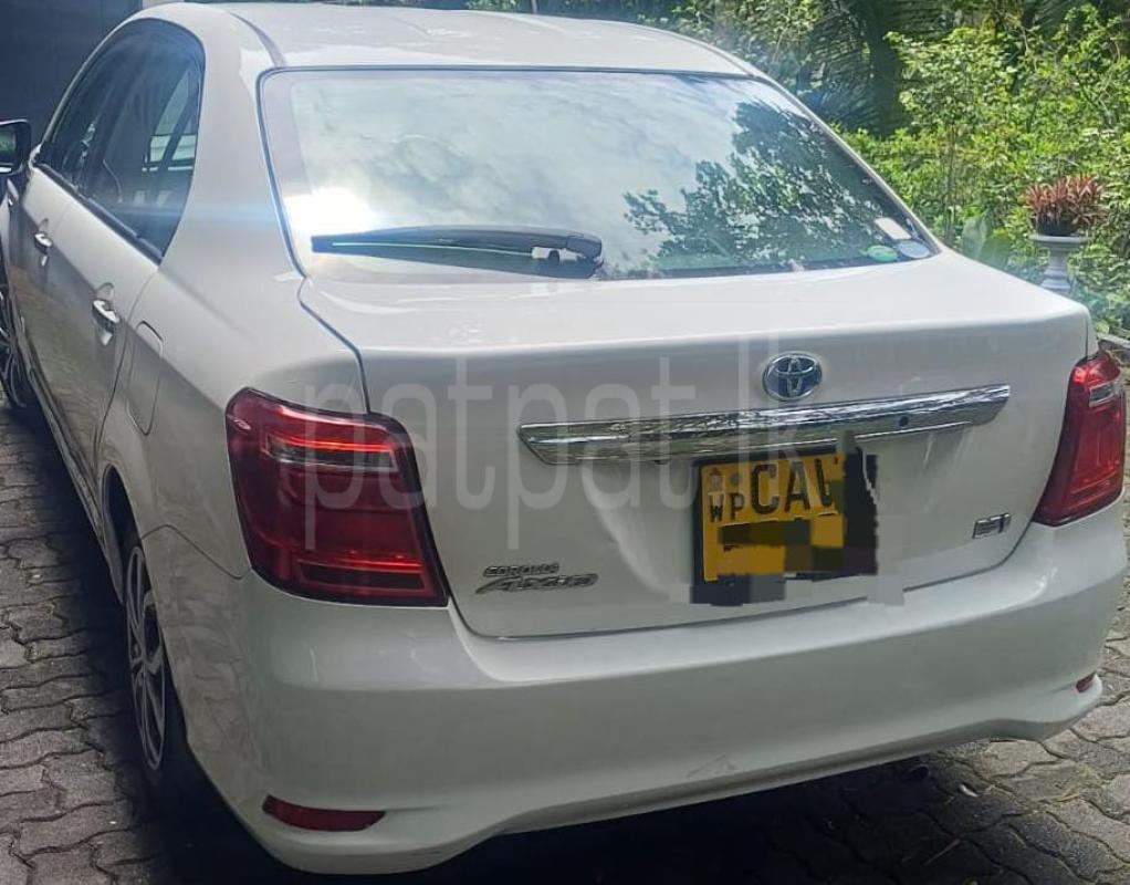 Toyota Axio 2016 - Used Car sale in Sri Lanka - patpat.lk