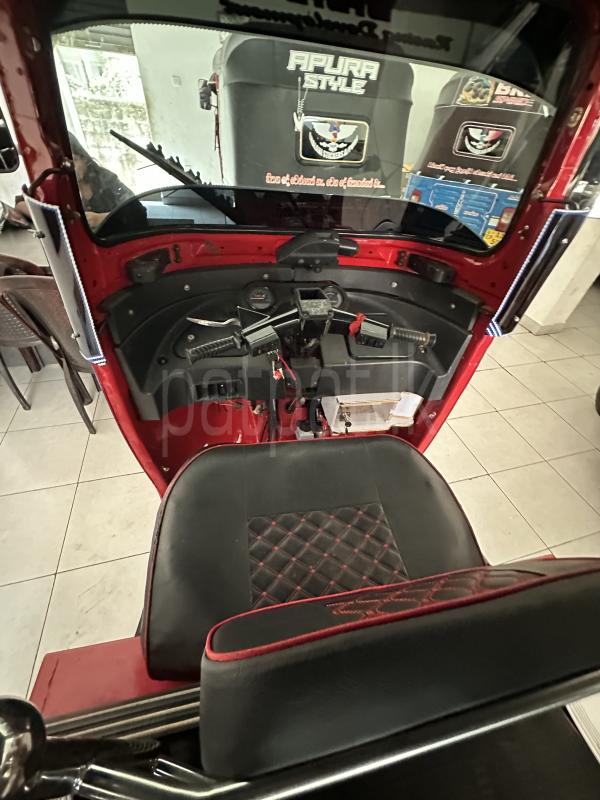 Bajaj Three Wheel 2019 - Used Three wheeler sale in Sri Lanka - patpat.lk