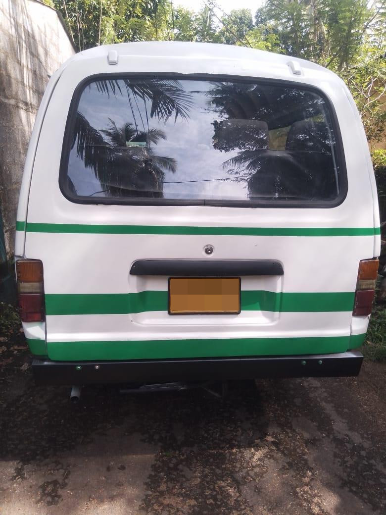 Toyota LH40 1982 - Used Van sale in Sri Lanka - patpat.lk