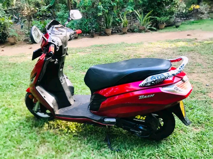 Hero Dash 2018 - பயன்படுத்தப்பட்டது பைக் sale in Sri Lanka - patpat.lk