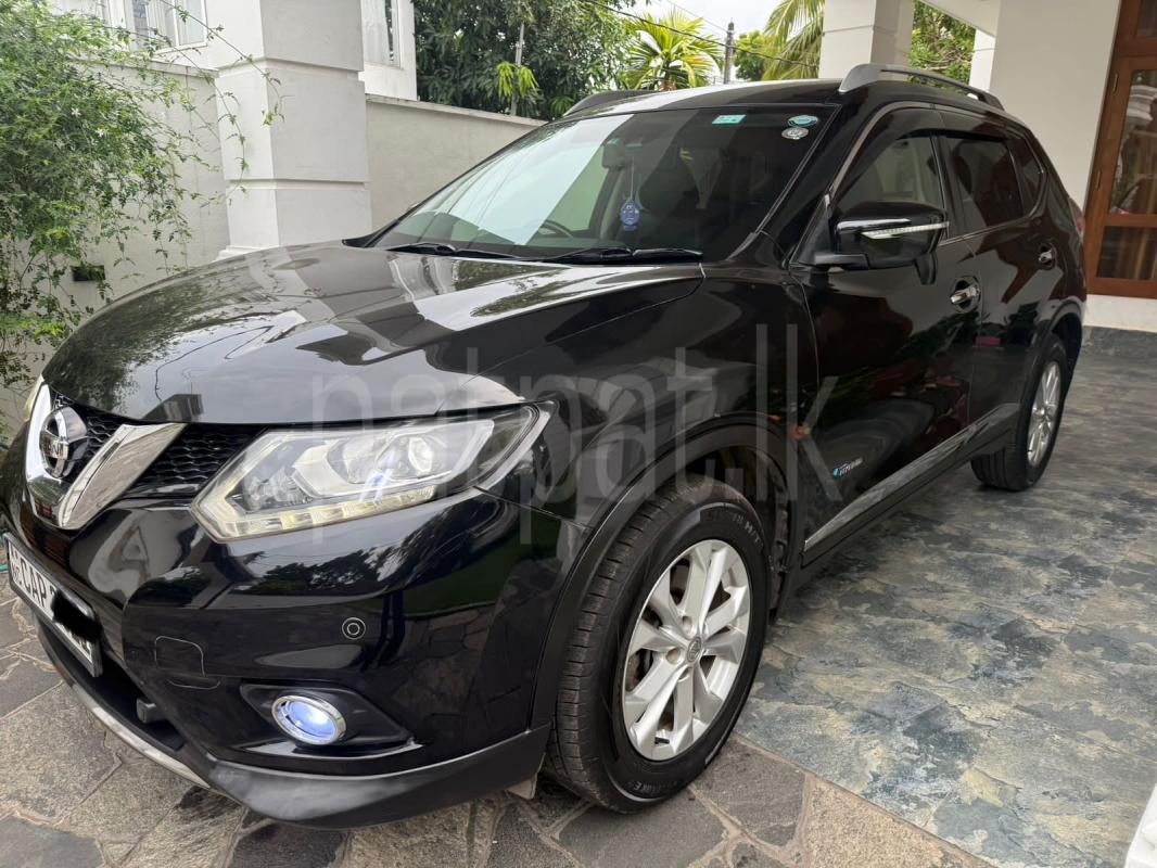 Advertisement image 1