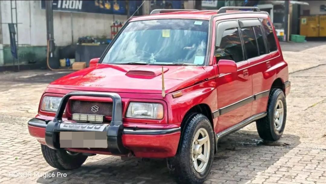 Suzuki Escudo 2000 ads-image-1