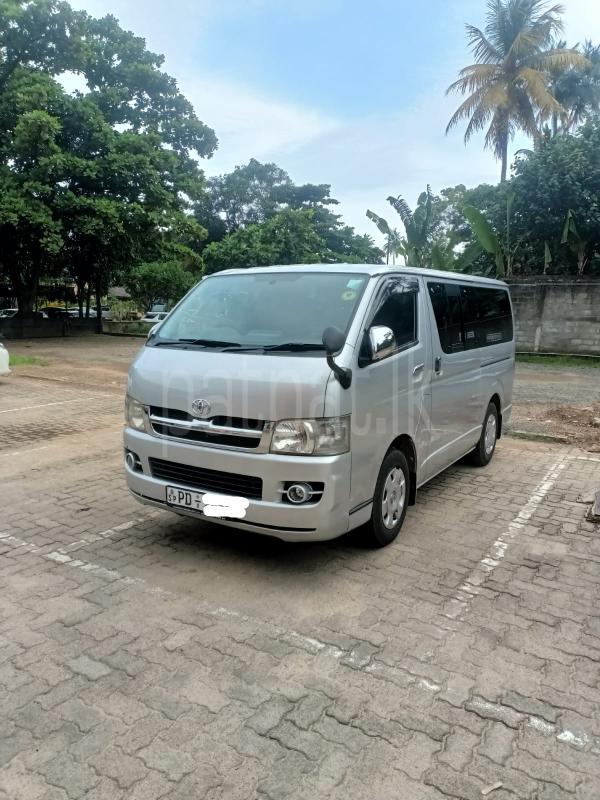 Toyota HIACE GL  2005 - பயன்படுத்தப்பட்டது வேன் sale in Sri Lanka - patpat.lk