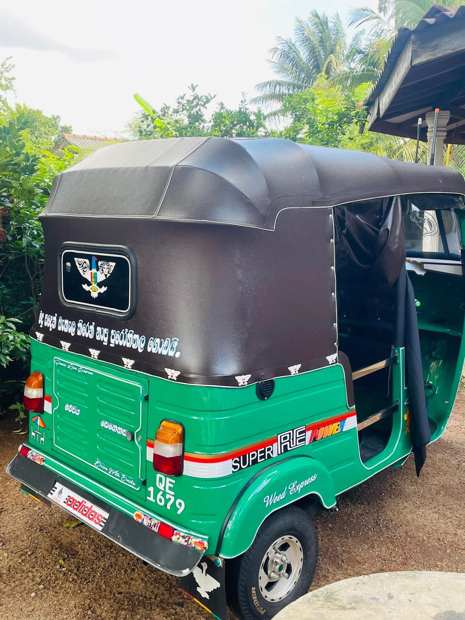 Bajaj Three Wheel 2006 - பயன்படுத்தப்பட்டது முச்சக்கர வண்டி sale in Sri Lanka - patpat.lk
