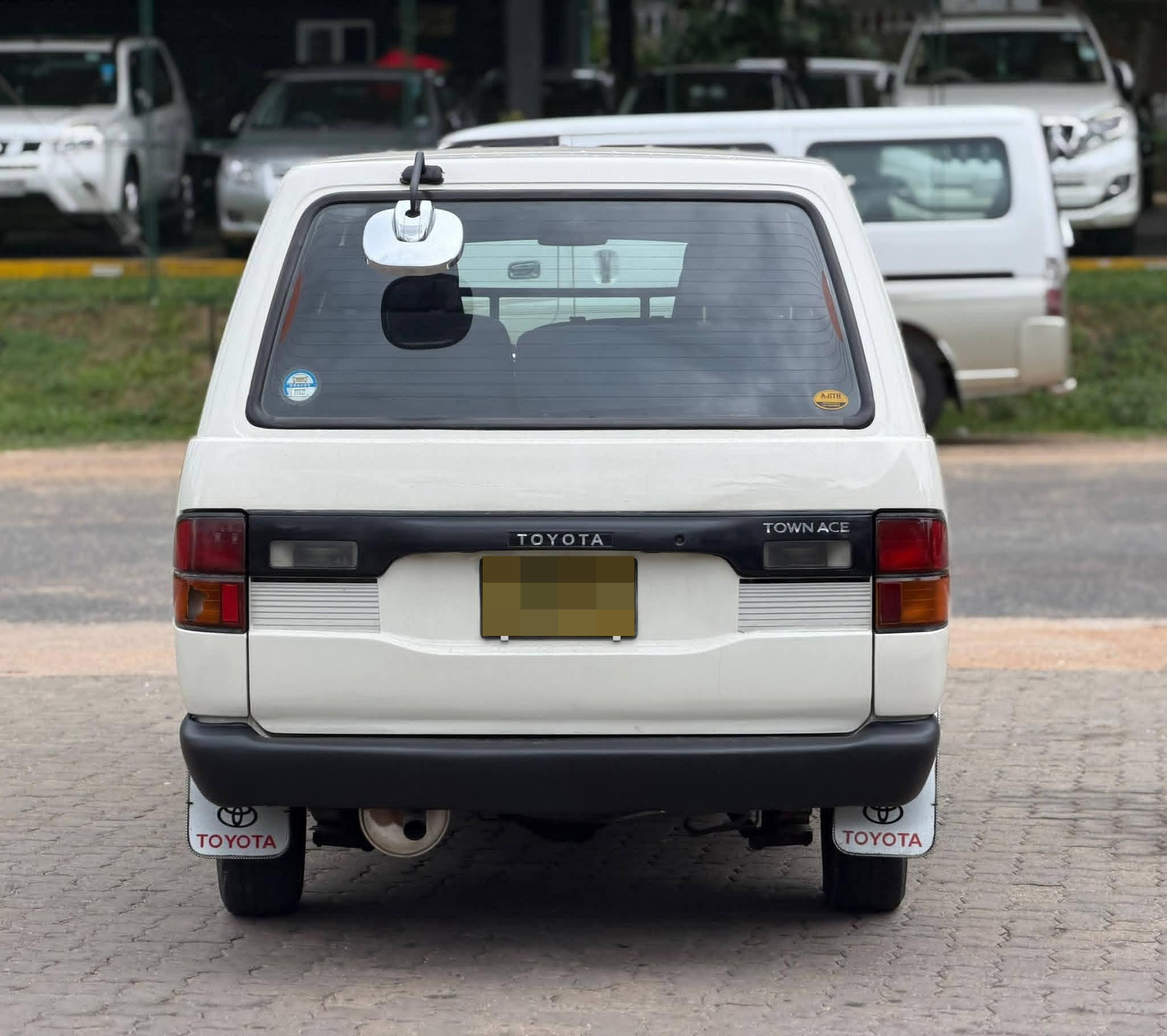 Toyota TownAce 1994 - Used Van sale in Sri Lanka - patpat.lk