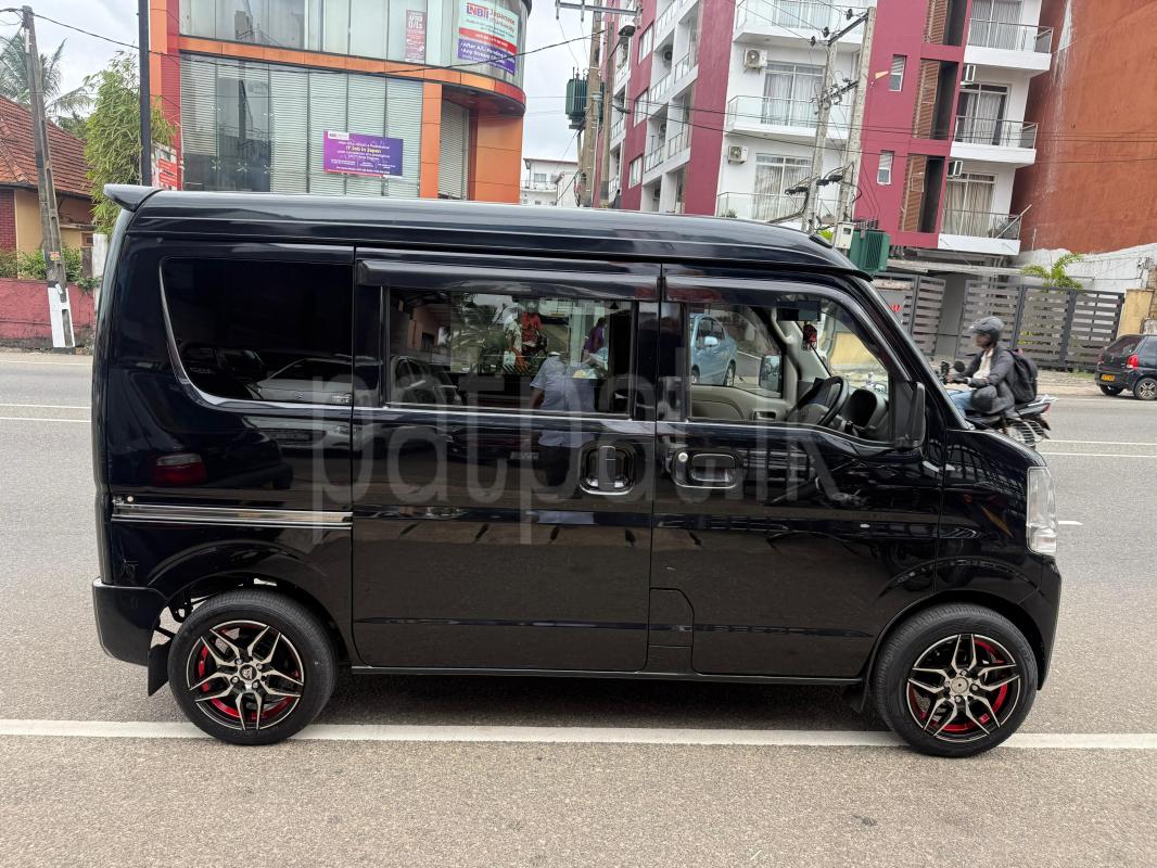 Advertisement image 6