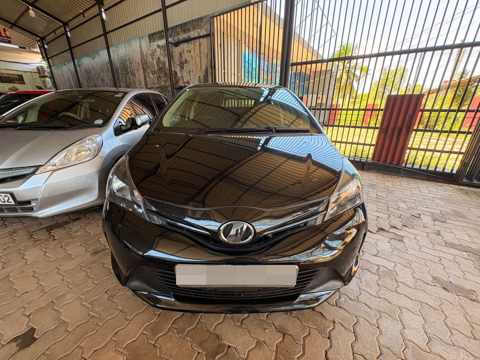 Toyota Vitz 2015 ads-image-1