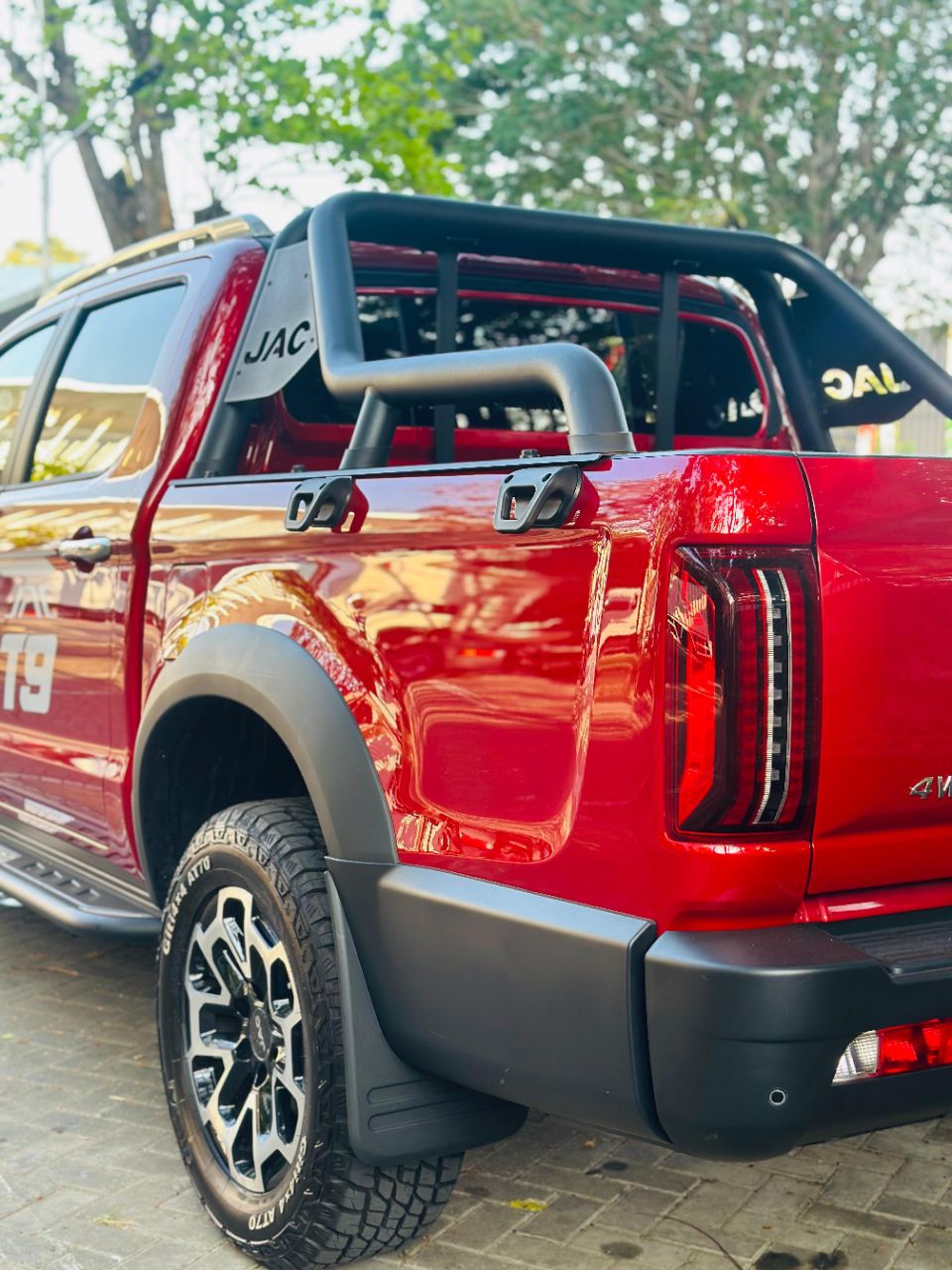 Advertisement image 4