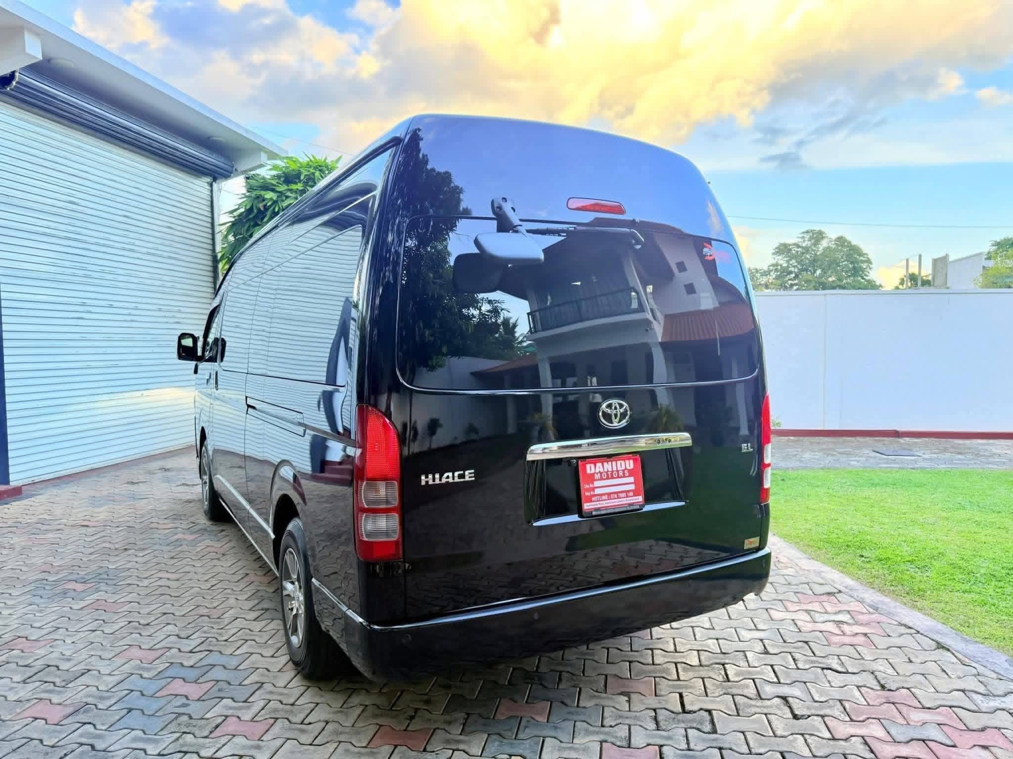Toyota Hiace 2025 - Brand New Van sale in Sri Lanka - patpat.lk