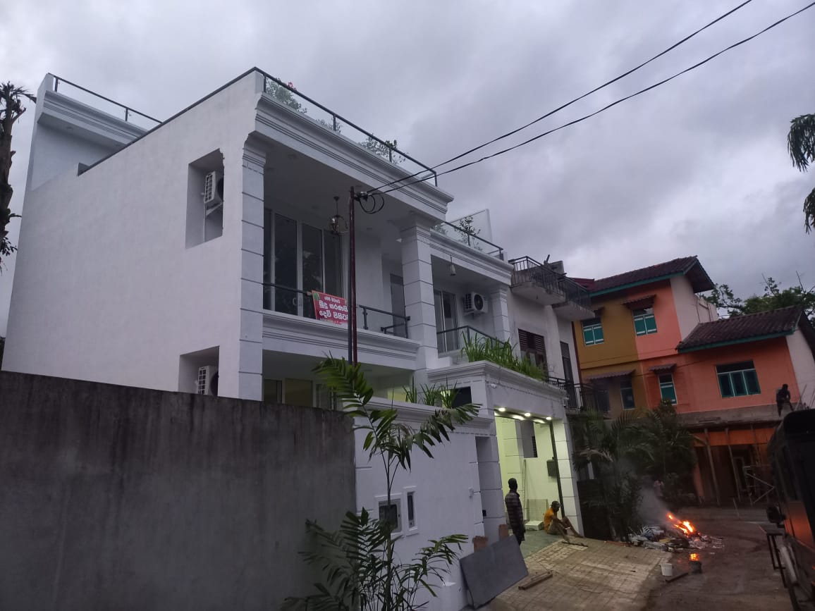 House for Sale in Wellawatta (Colombo 06)
