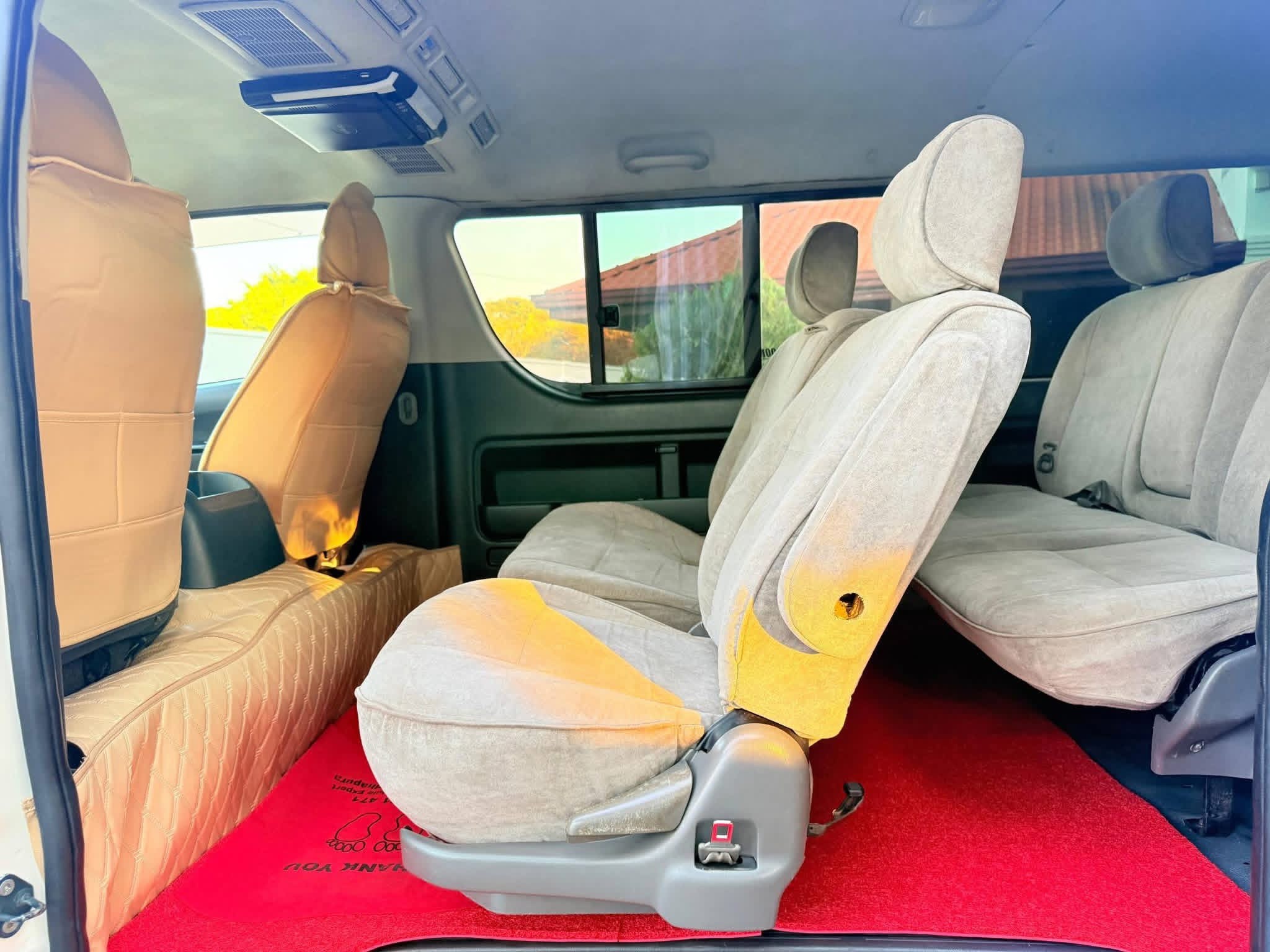 Toyota Hiace 2007 - பயன்படுத்தப்பட்டது வேன் sale in Sri Lanka - patpat.lk