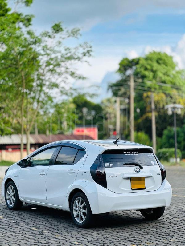 Toyota Aqua 2012 - Used Car sale in Sri Lanka - patpat.lk